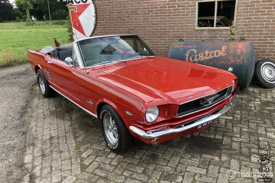 Ford USA mustang convertible v8 c-code