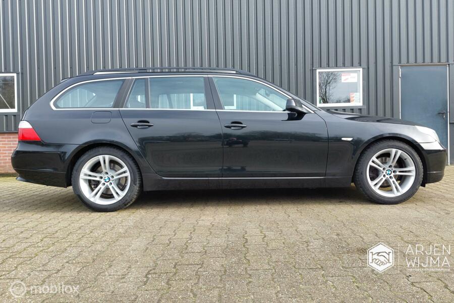 BMW 5-serie Touring 520i Lci|Youngtimer|PDC|Leder|NL Auto