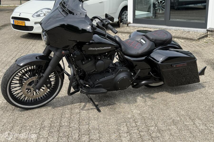 Harley Davidson 103 FLHXS Street Glide Special 2016