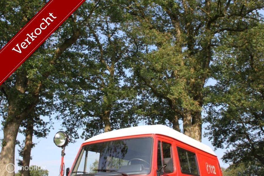 Verkocht Mercedes 310 benzine 1986 brandweer 21300 km