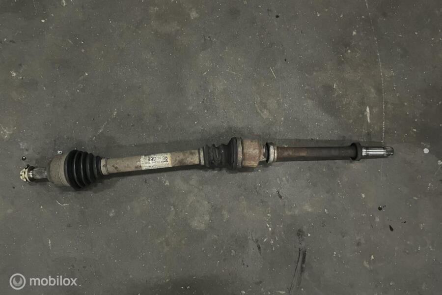 Aandrijfas rechtsvoor  Peugeot 307 1.4-16V '01-'07)
