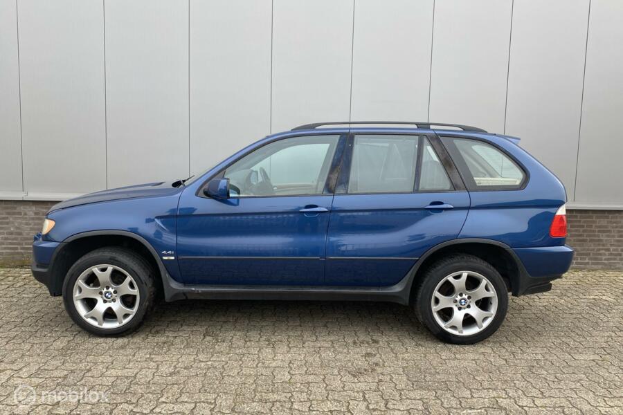 BMW X5 E53 4.4i ALLEEN VOOR ONDERDELEN