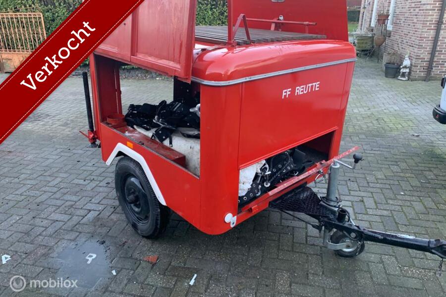 Verkocht  Brandweer 1985 oldtimer aanhangwagen gesloten