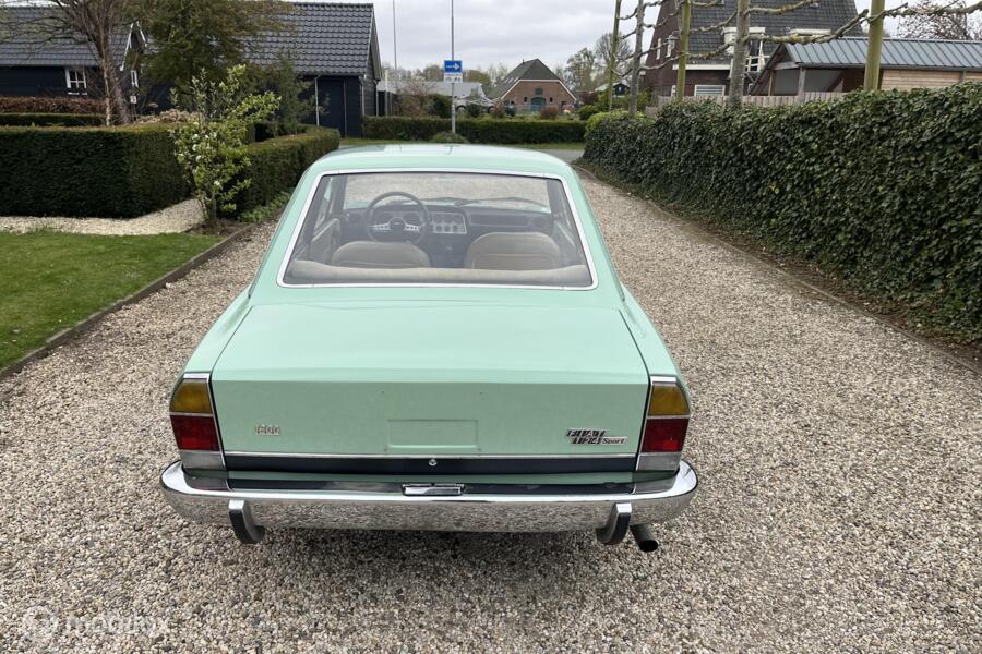 Fiat 124 Coupe