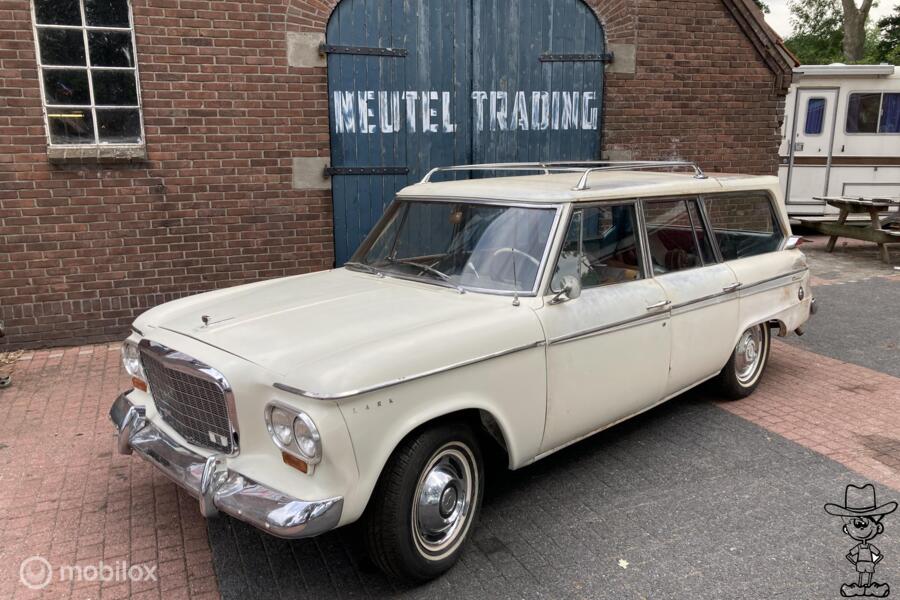 Studebaker Lark Daytona wagonaire  sliding roof v8 1963 surfwagon
