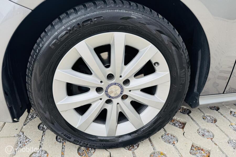 Mercedes B-klasse 180 Ambition Clima Trekhaak