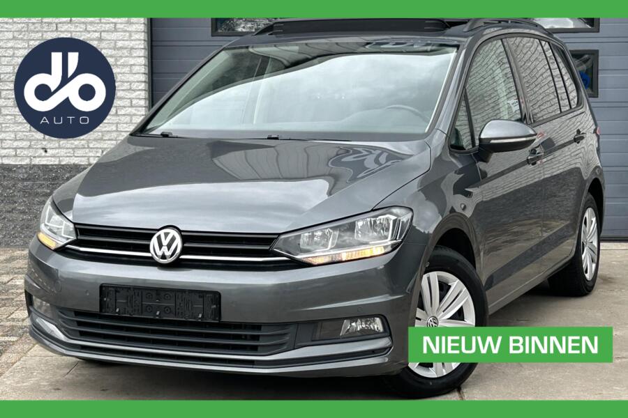 Volkswagen Touran 1.6 TDI 115pk SCR Comfortline 7 PERSOONS I PANO DAK I TREKHAAK I CLIMA I NAVI I PDC V+A