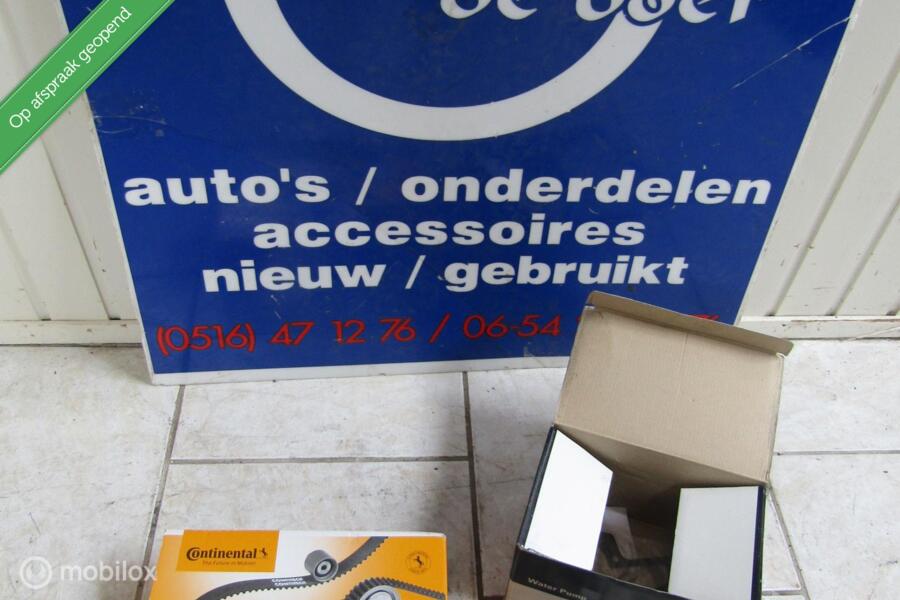 nieuwe waterpomp + distributie set Suzuki Swift 1.3  '89-'03