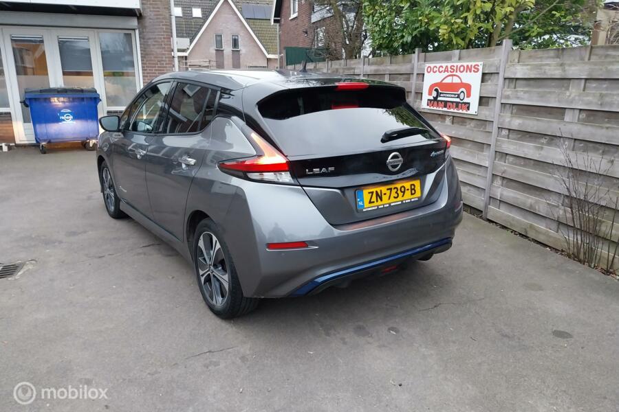 Nissan LEAF N-Connecta 40 kWh
