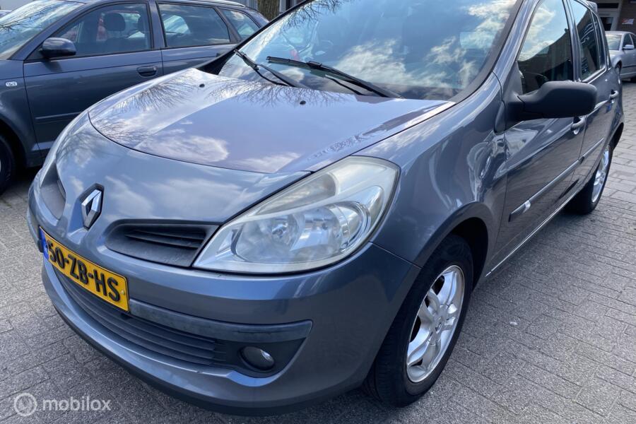 Renault Clio 1.2-16V Dynamique !!! MET WERK !!!