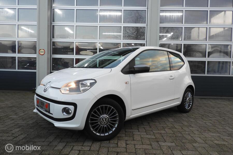Volkswagen Up! 1.0 cheer up! 75 PK . Stoelverwarming