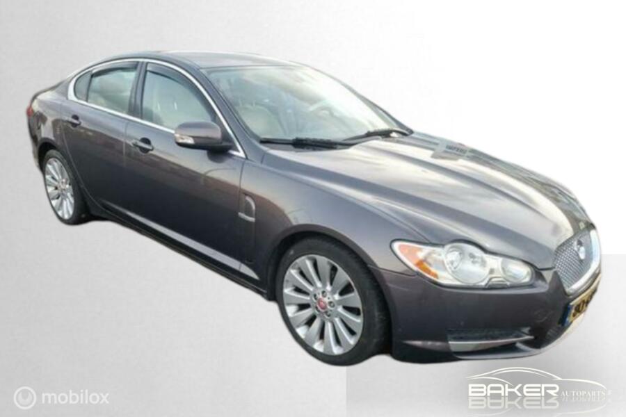 Rechter spatbord Jaguar XF X250 ('08-'12) LMN