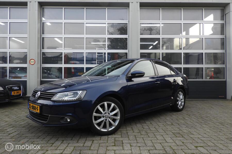 Volkswagen Jetta 1.4 TSI Highline , xenon , leder