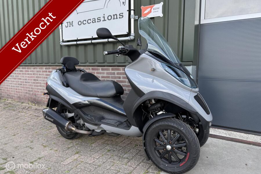 Piaggio 400 LT MP3|Nardo Grey|B-rijbewijs|Alarm|Akrapovic|