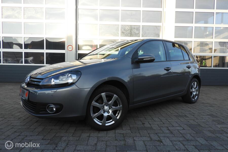 Volkswagen Golf 1.4 Easyline Cruise control, stoelverwarming