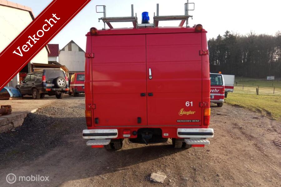 Verkocht Mercedes 409 LF Benzine Kastenwagen 9000 Kilometer