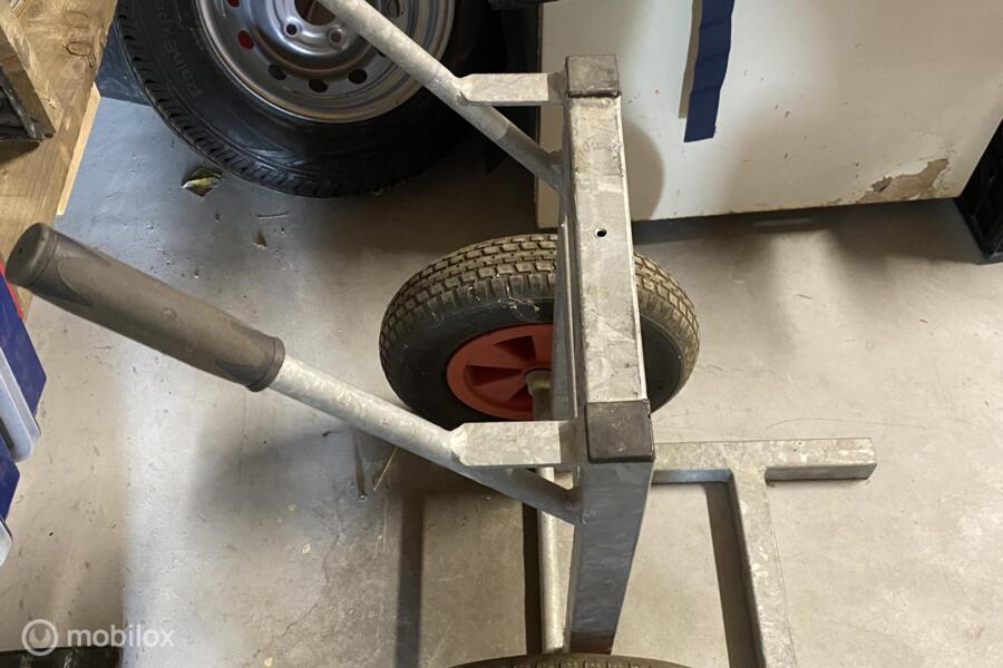 Buitenboordmotor trolley / kar