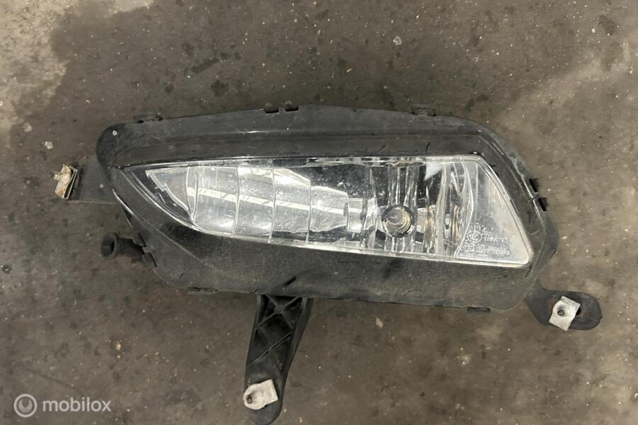Mistlamp linksvoor Opel Astra K('16-'19) 13401153