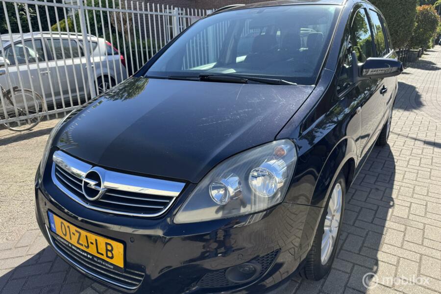 Opel Zafira 1.6 Executive