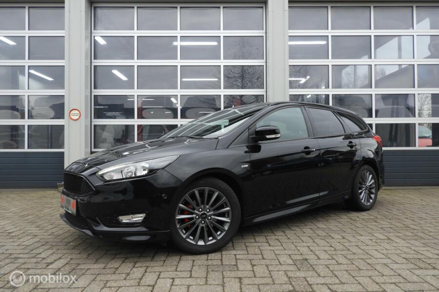 Ford Focus Wagon 1.0 ST-Line