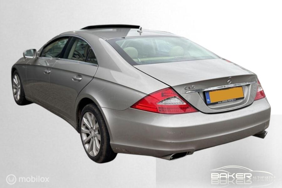 Portier linksachter Mercedes CLS-klasse C219 ('04-'10)