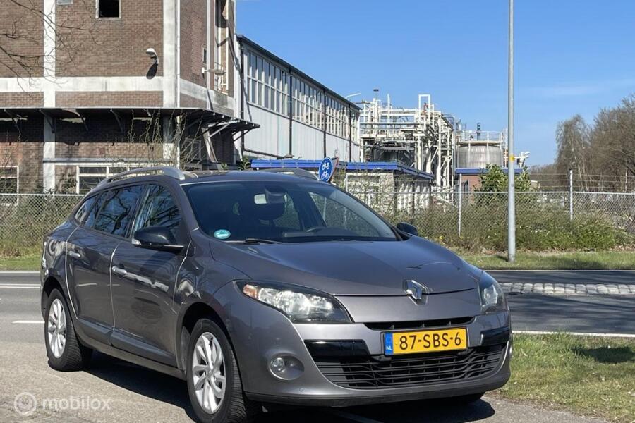 Renault Mégane Estate 1.4 TCe Parisienne | Trekhaak | Navigatie