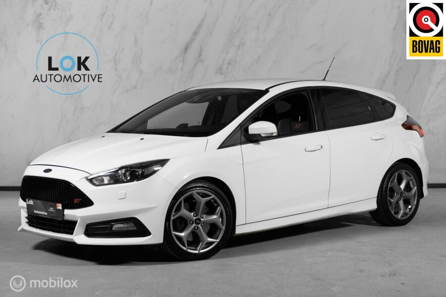 Ford Focus 2.0 EcoBoost ST-3|LEDER|CRUISE|STOEL&STUUR VERWARMING|