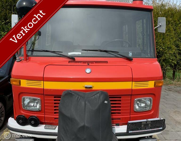 Mercedes 409 benzine 21.121 km Brandweer camper '79