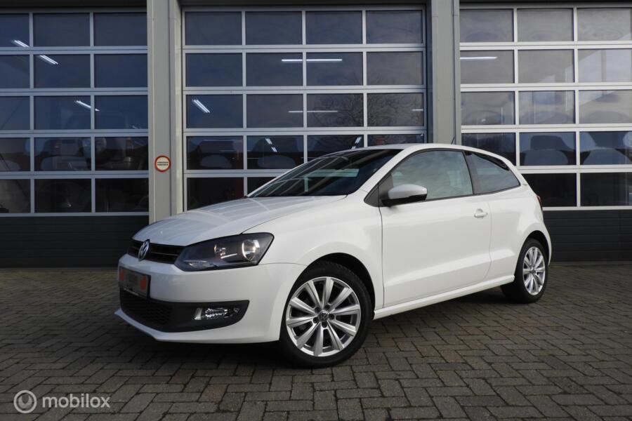 Volkswagen Polo 1.2 TSI TEAM , cruise , stoelverwarming