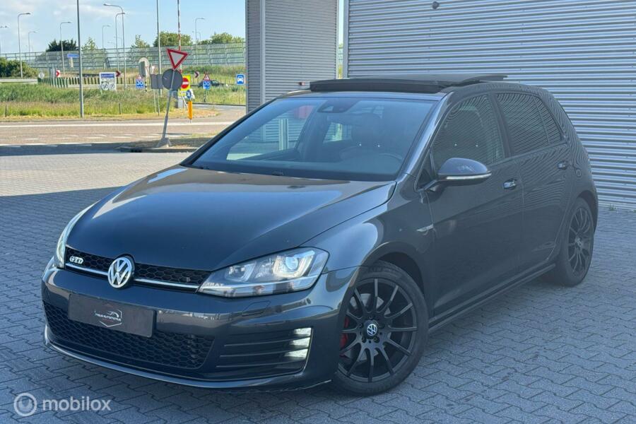 Volkswagen Golf 2.0 TDI GTD