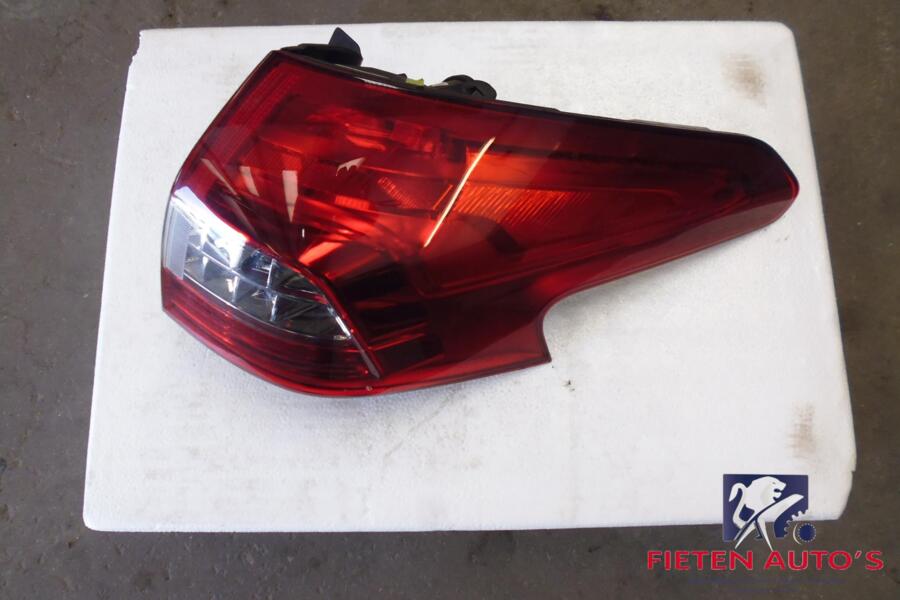 Achterlicht R Buiten Citroen C5 Tourer  ('08-'17) 6350LV