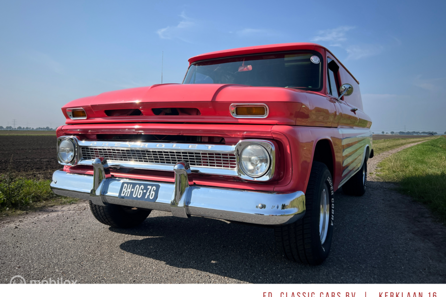 Opvallende verschijning Chevrolet C10 Panel Van BJ1964