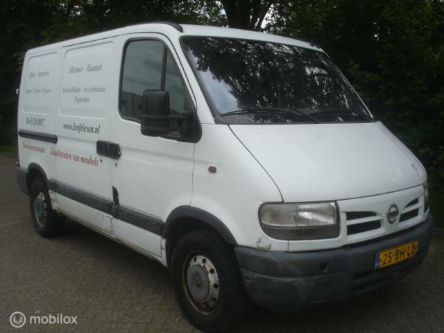 Nissan Interstar 90.35-307L 2.2CDi Airco Cruise. 3 persoons