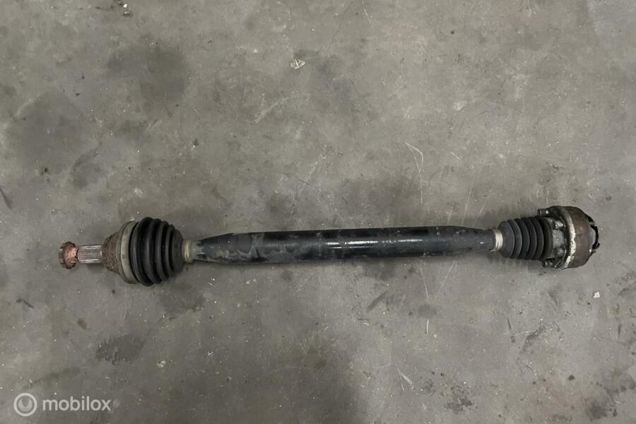 Aandrijfas rechtsvoor Volkswagen Polo 9N3 1.4-16V ('05-'09)