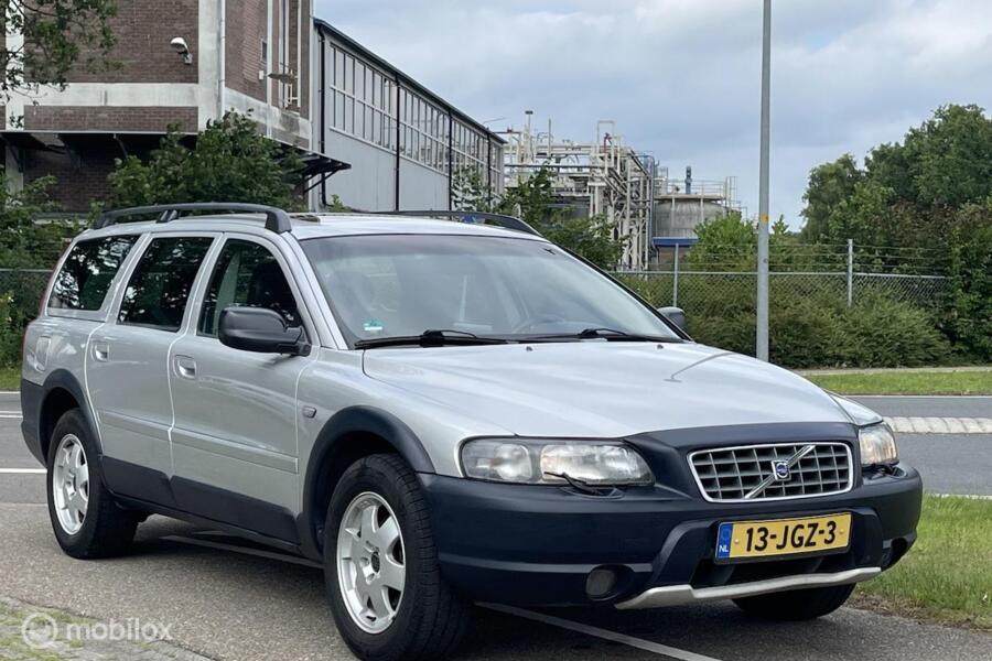 Volvo V70 Cross Country 2.4 T XC70 AWD | Cross Country | APK Nieuw | Automaat | Lederen Bekleding