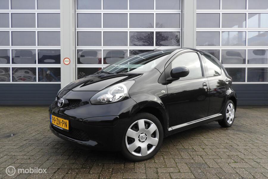 Toyota Aygo 1.0-12V + 5 drs