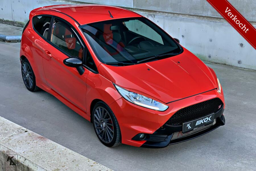 Ford Fiesta 1.6 ST2 2013 | Lavarood | Recaro |182PK