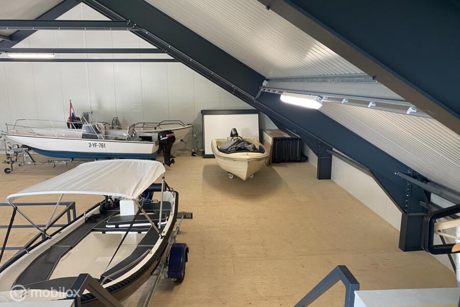 Te huur! 500 m2 geïsoleerde bedrijfsruimte te Ruinen/Kantoor