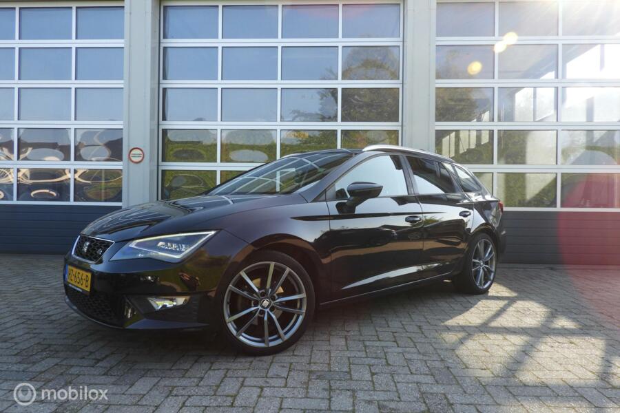 Seat Leon ST 1.4 TSI FR , panoramadak , LED