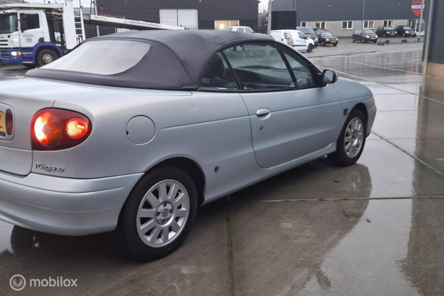 Renault Megane Cabrio 1.6-16V