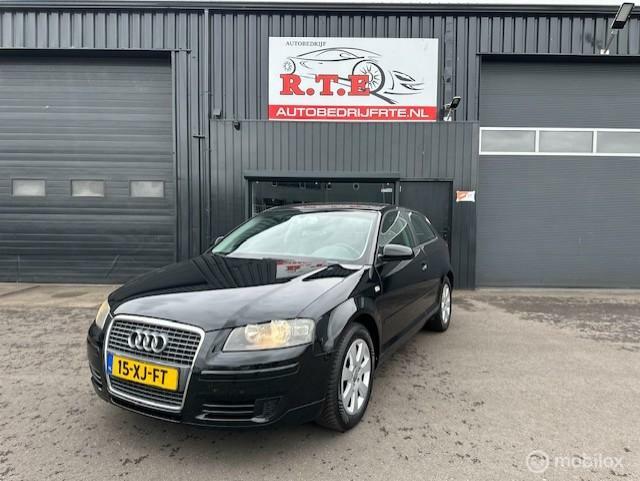 Audi A3  1.6 FSI Ambiente
