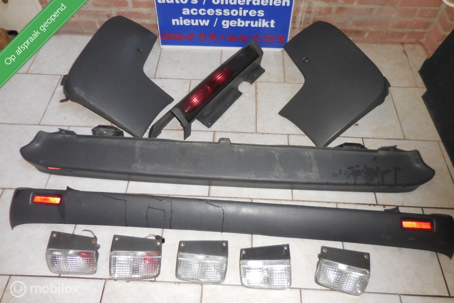 Achterbumper bumperhoek en achterlicht Opel Vivaro '01 - '14