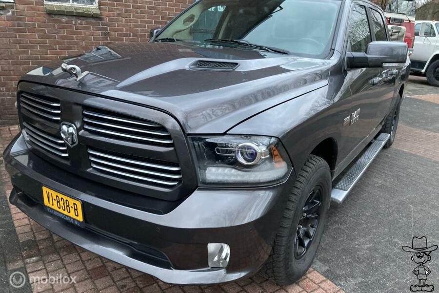 Dodge Ram 1500 5.7 V8 Crew Cab sport GEREVISEERDE motor BTW
