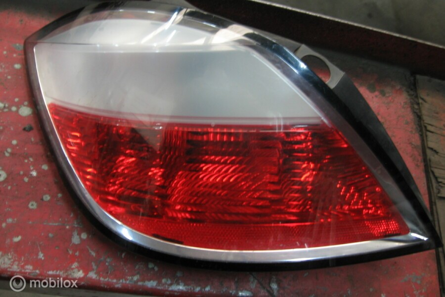 Achterlicht links Opel Astra H
