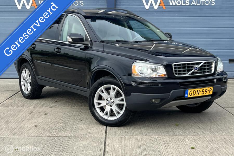 Volvo XC90 2.4 D5 Momentum / 7 PERSOONS / AUTOMAAT / XENON!