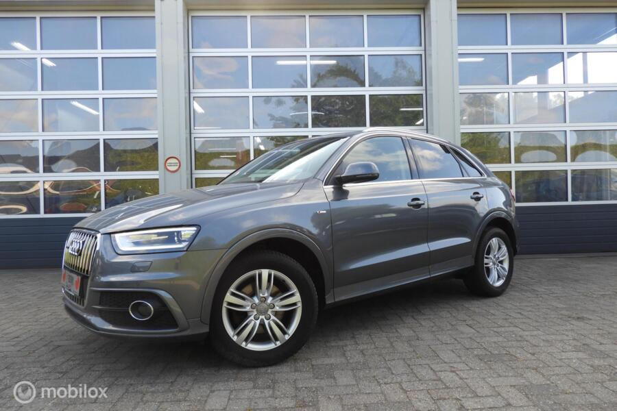 Audi Q3 2.0 TFSI quattro S-Line , panoramadak