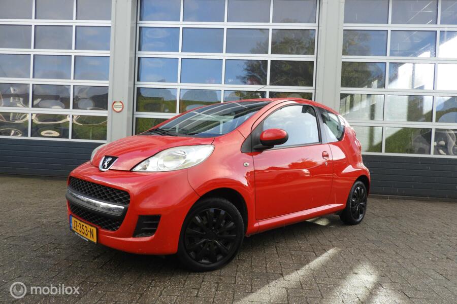 Peugeot 107 1.0-12V Accent