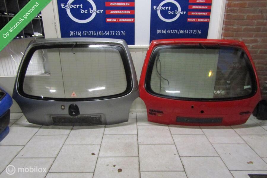 2 x Achterklep opel corsa B ook gsi