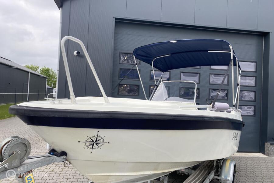 Flipper 520 /Consoleboot / 30pk Yamaha van 2006/Kalf trailer