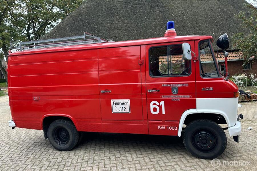 Mercedes 408 Wegenbelasting vrij 1975 Brandweer Camper?